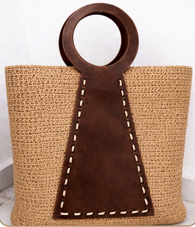 Terra Cotta Leather & Raffia Statement Bag – Elegant Boho Leather & Raffia Statement Bag